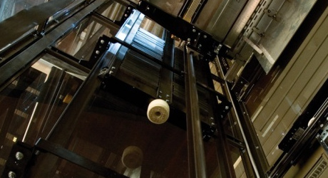 SNG
L'ascensore senza locale macchine dalla spiccata flessibilità